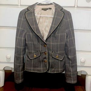 Elegant Guess Plaid Blazer in Perfect Condition